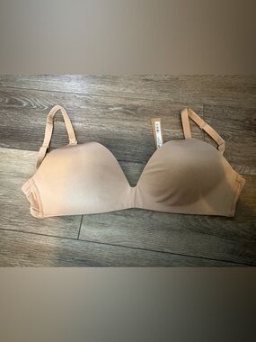 Skims Kim Kardashian Women’s Wireless Form Maternity T-shirt Demi Nursing Bra